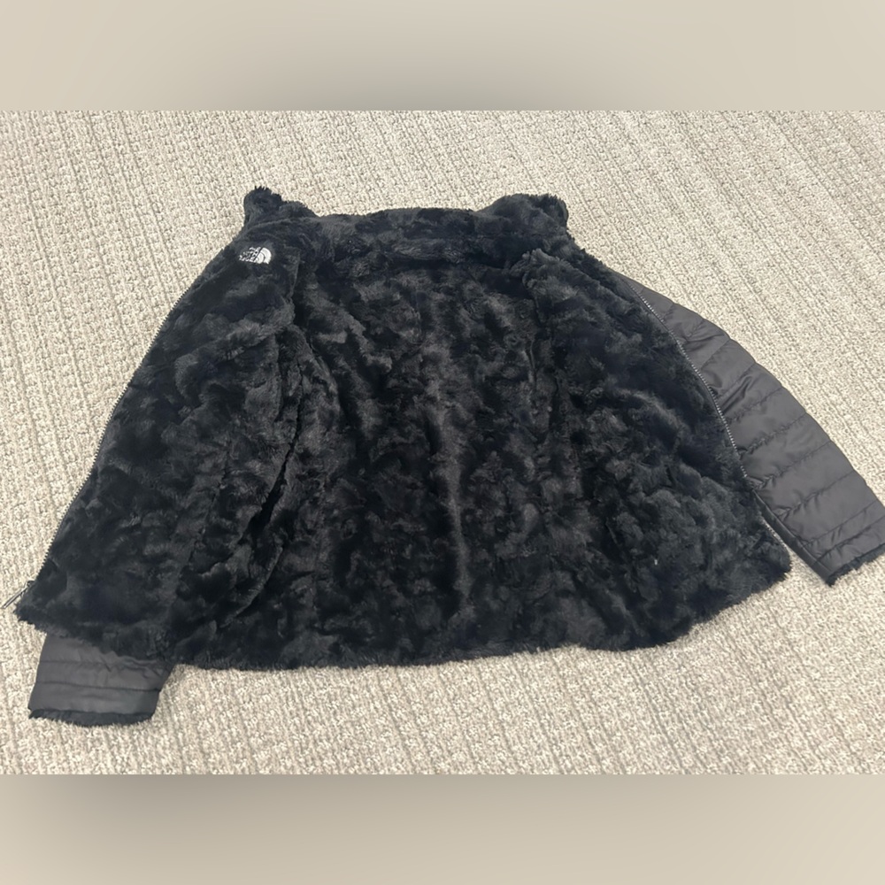 The North Face Girls Black reversible Jacket - Picture 3 of 4